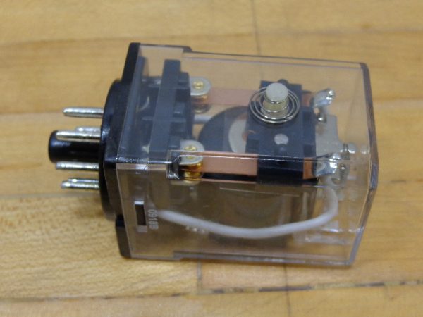 D3PR2T1:EATON CUTLER HAMMER DPDT RELAY D3PR2T1,EATON