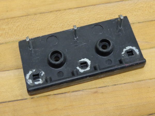 HC42005000: HUBBELL, FINGER BOARD FOR NEMA SIZE 1 AND 2, 1-3 POLE CONTACTORS