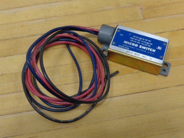 BZLN-RH3:MICROSWITCH LIMIT SWITCH RIGHT HAND BZLN-RH3,MICROSWITCH
