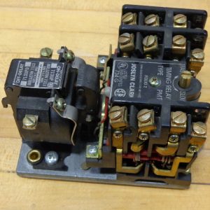 713UP-76: JOSLYN CLARK PNEUMATIC TIMING RELAY 120 V COIL