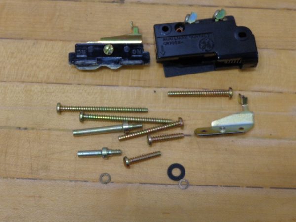 CR105X100P: GENERAL ELECTRIC, AUXILIARY CONTACT KIT FOR NEMA SIZE 0 & 1 MAGNETIC STARTERS AND CONTACTORS. 600V MAX, 10 AMP