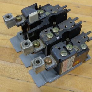 48HC31AA3: FURNAS ELECTRIC CO. MELTING ALLOY OVERLOAD RELAY 3 POLE, NEMA A600 AND P300 RATING