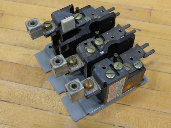 48HC31AA3: FURNAS ELECTRIC CO. USED, MELTING ALLOY OVERLOAD RELAY 3 POLE, NEMA A600 AND P300 RATING