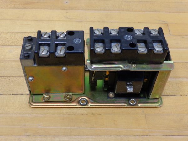 849-Z0D32, ALLEN BRADLEY PNEUMATIC TIMING RELAY