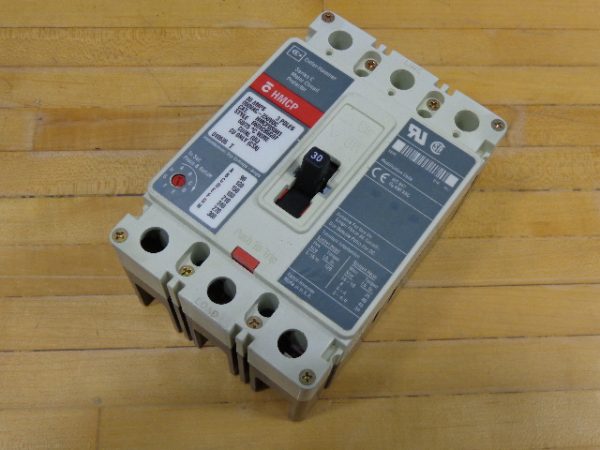 HMCP007C0C: WESTINGHOUSE, CIRCUIT BREAKER 3 POLE, 7 AMP, 600 VAC, 250 VDC, STYLE NO. 6630C87G05