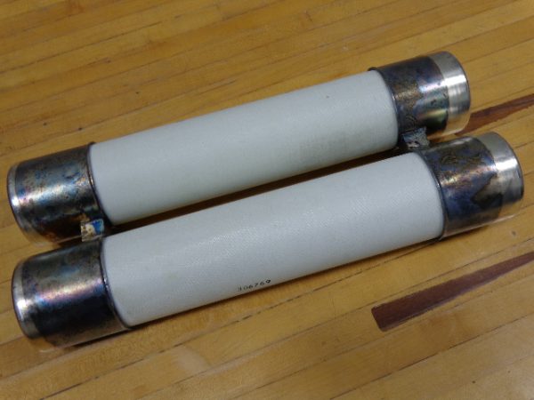 A055F2D0R0-400E:GOULD SHAWMUT AMP-TRAP FUSES A055F2D0R0-400E,GOULD SHAWMUT