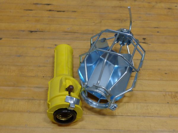 7000SRG:MGILL GROUNDED INDUSTRIAL EXTENSION LIGHT 7000SRG,MCGILL