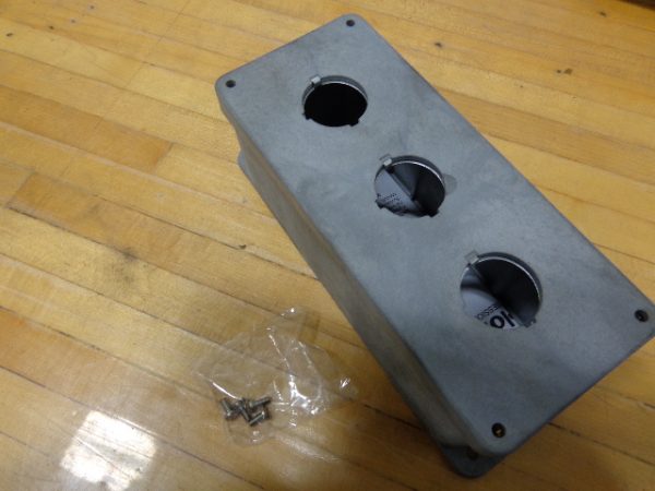 CP300N: CARLON 3 HOLE PUSHBUTTON ENCLOSURE FIBERGLASS, PLASTIC