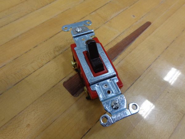 1222B:HUBBELL PRO TOGGLE SWITCH DOUBLE POLE 1222B,HUBBELL