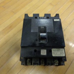999340: SQUARE D, MOLDED CASE CIRCUIT BREAKER 40 AMP, 600VAC, 3 POLE.