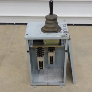 5305-41-921J-921J: FILNOR INC., JOYSTICK MASTER SWITCH, TROLLEY OUT - IN - LEFT - RIGHT WITH 4 SPEEDS AND SPRING RETURN. SWITCH NO. ALSO LISTED AS 5305-41-921-921