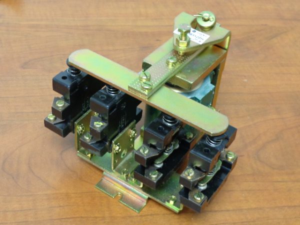 IC2820-A100-BB512BH:GENERAL ELECTRIC HEAVY DUTY RELAY IC2820-A100-BB512BH,GENERAL ELECTRIC