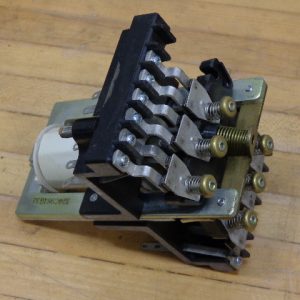 W245G33:SCHINDLER WESTINGHOUSE EC RELAYS W245G33 324C981G33,SCHINDLER WESTINGHOUSE