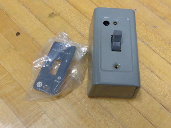 600-TOX4: ALLEN BRADLEY, MANUAL STARTING SWITCH