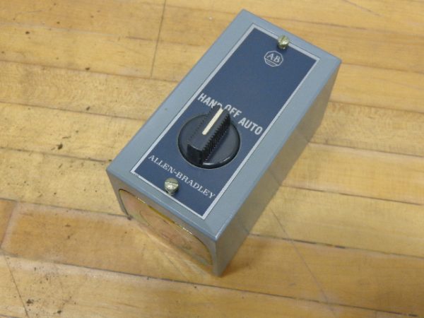 800S-R3SX:ALLEN BRADLEY STANDARD SELECTOR 800S-R3SX,ROEDERSTIEN