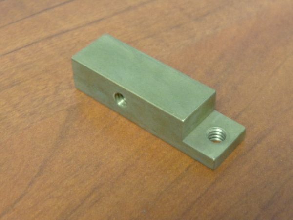 58665-001, HUBBELL STATIONARY CONTACT BRACKET FOR SIZE 3 & 4 CONTACTORS, HC58665001