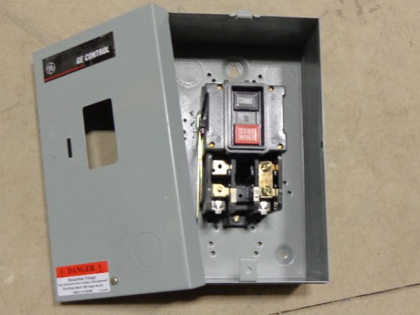 CR1062R2AAP200:GENERAL ELECTRIC MANUAL STARTER IN ENCOLSURE CR1062R2AAP200,GENERAL ELECTRIC