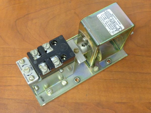 849DC-ZOH32, ALLEN BRADLEY PNEUMATIC TIMING RELAY