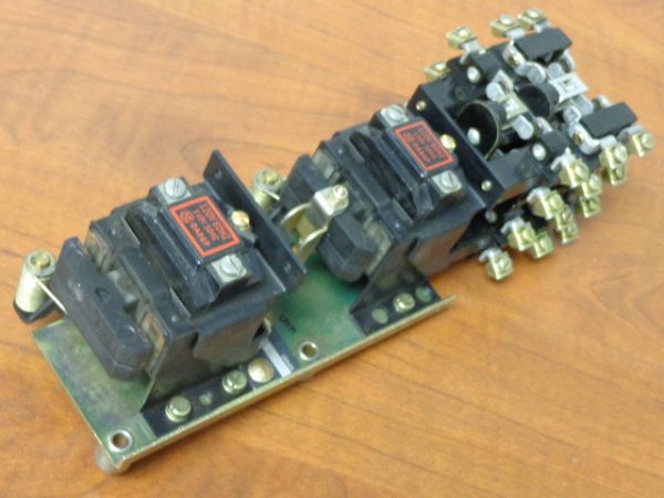 700-BXL840A1:ALLEN BRADLEY CONTROL RELAY 700-BXL840A1,ALLEN BRADLEY