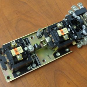 700-BXL440:ALLEN BRADLEY MECHICAL LATCH TYPE RELAY 700-BXL440,ALLEN BRADLEY