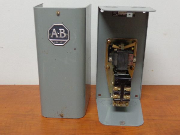 849A-ZAD32, ALLEN BRADLEY PNEUMATIC CONTROL TIMER
