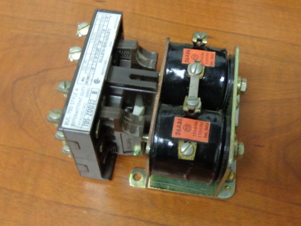 705-Z0D32: ALLEN BRADLEY AC REVERSING CONTACTOR 705-Z0D32