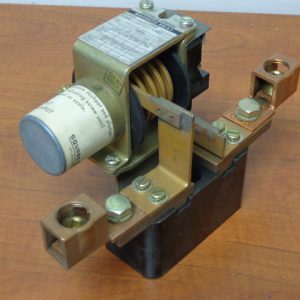 9055-NO121R, SQUARE D, MAGNETIC DASH POT RELAY, SERIES A, 600V MAX AC, 250V MAX DC, 9055-NO121R