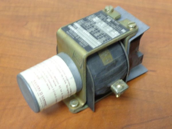 9055-AO116, SQUARE D, MAGNETIC DASH POT RELAY