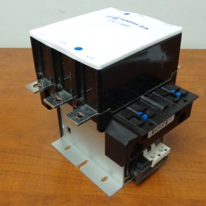 GSC2-265F 120 VOLT: 3 POLE CONTACTOR (LC1-F265) WITH A 120 VOLT AC COIL,