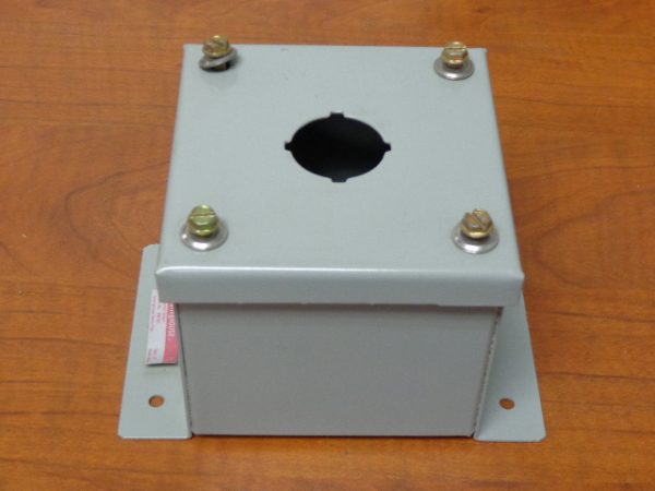 PB1ES1A9:WESTINGHOUSE ENCLOSURE PUSHBUTTON STATION PB1ES1A9,WESTINGHOUSE