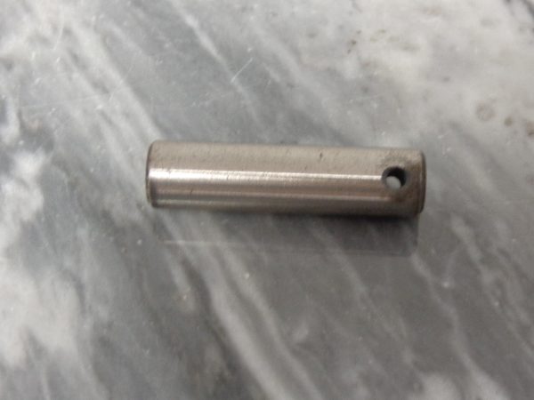 AE116967:EPSU ROLLER ARM PIN AE116967,EPSU