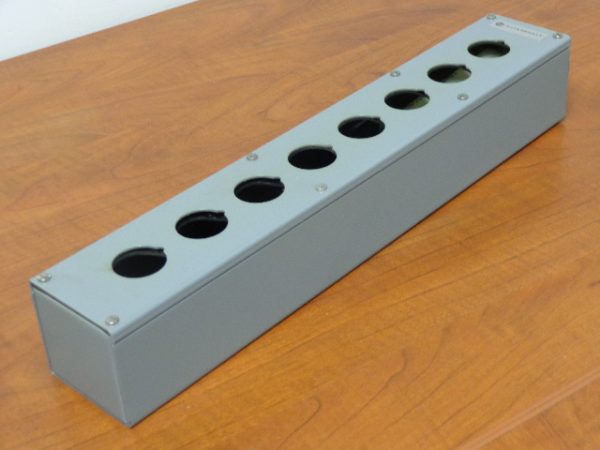 800T-8PY:ALLEN BRADLEY PUSH BUTTON STATION 800T-8PY,ALLEN BRADLEY