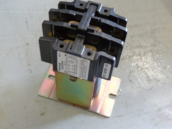 42BE35AW: 40 AMP FURNAS DEFINITE PURPOSE CONTACTOR, 250 VDC COIL