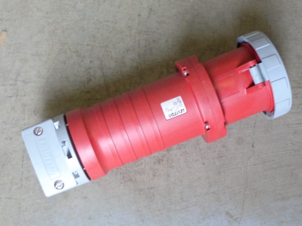 4100C7W: LEVITON, WATERTIGHT CONNECTOR PIN & SLEEVE IEC 309 CONFIGURATION. 3 POLE, 4 WIRE GROUNDING, 100 AMP, 3 PHASE, 480VAC