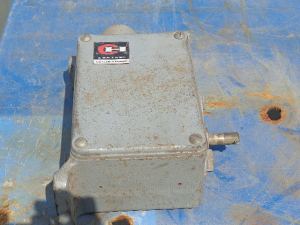 10036H15B: CUTLER HAMMER 2 POLE FLOAT SWITCH 10036H15B