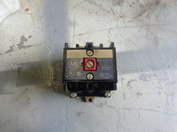 700-P400A1: ALLEN BRADLEY, CONTROL RELAY TYPE P, DIRECT DRIVE, AC RELAY, 4-POLE, 4-NO CONTACTS. NIB