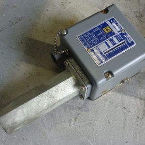 9012-ACW-7:SQUARE D INDUSTRIAL PRESSURE SWITCH 9012-ACW-7,SQUARE D