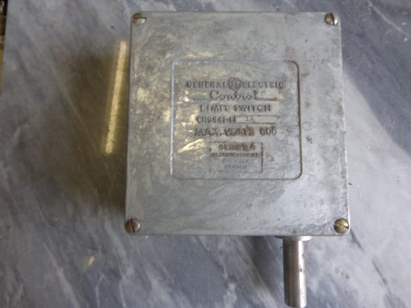 CR9441E1A: GENERAL ELECTRIC ROTARY LIMIT SWITCH CR9441E1A,GENERAL ELECTRIC