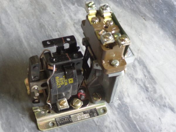 9050-AO-12E:SQUARE D TIMING RELAY 9050-AO-12E,SQUARE D