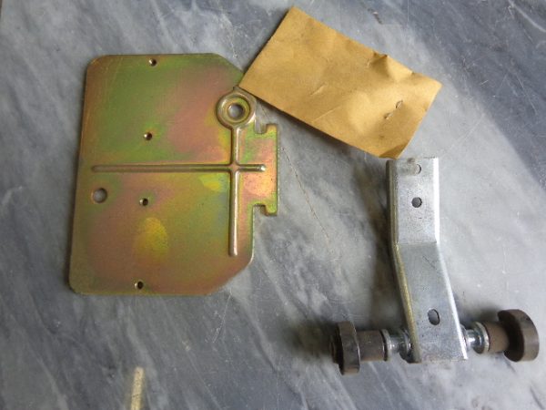 10923H14:CUTLER HAMMER MOUNTING BRACKET 10923H14,CUTLER HAMMER