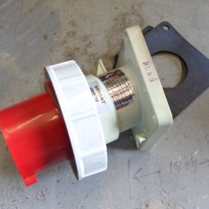 430B7W: HUBBELL, PIN & SLEEVE WATERTIGHT FLANGED INLET 3 POLE, 4 WIRE GROUNDING, IEC 309 CONFIGURATION, 3 PHASE, 480VAC, 30 AMP. FOR USE WITH 430C7W CONNECTOR.
