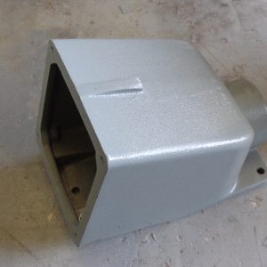 BB602W: HUBBELL, CORROSION RESISTANT ANGLE BACK BOX WITH 1-1/2" HUB FOR PIN & SLEEVE 2 POLE 3 WIRE, 60 AMP, 480V. WIRE GRD. 3, 4, & 5.