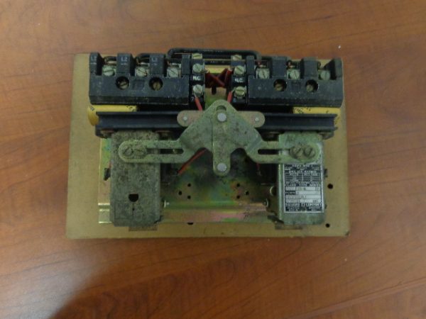 8702-CO-8:SQUARE D AC REVERSING MAGNETIC CONTACTOR 8702-CO-8,SQUARE D