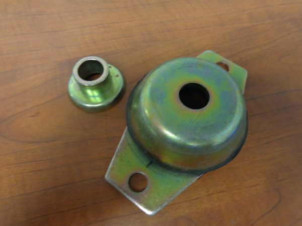 4955094:CNH ISOLATOR 4955094,CNH