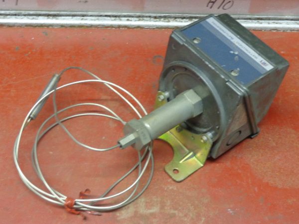 IE302-2BSB:UNITED ELECTRIC TEMPERATURE CONTROL IE302-2BSB,UNITED ELECTRIC
