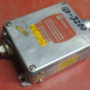 B2T-H32:BARKSDALE PRESSURE SWITCH B2T-H32,BARKSDALE