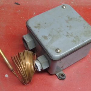 A19ANC: CHROMALOX TEMPERATURE CONTROLLER