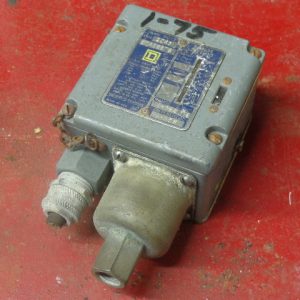 9012-ACW-5, SQUARE D, USED, PRESSURE SWITCH, SERIES B