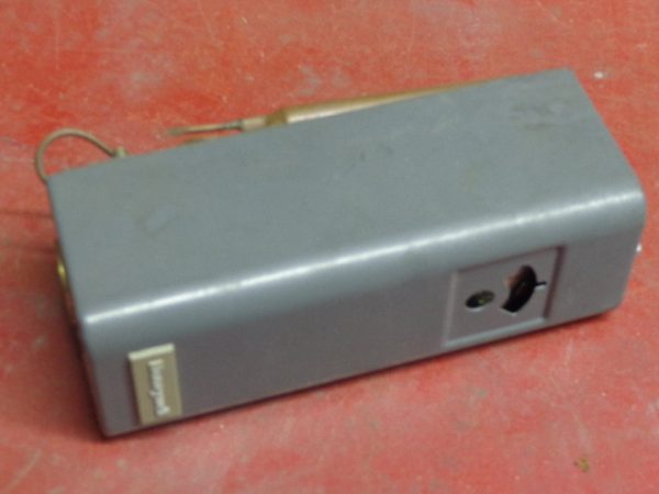 L4006A-1959:HONEYWELL TEMPERATURE SWITCH L4006A-1959,HONEYWELL