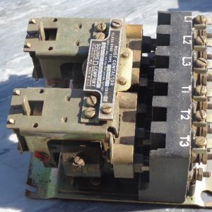 8965-J0-3-S1:SQUARE D HOIST REVERSING CONTACTOR 8965-J0-3-S1,SQUARE D